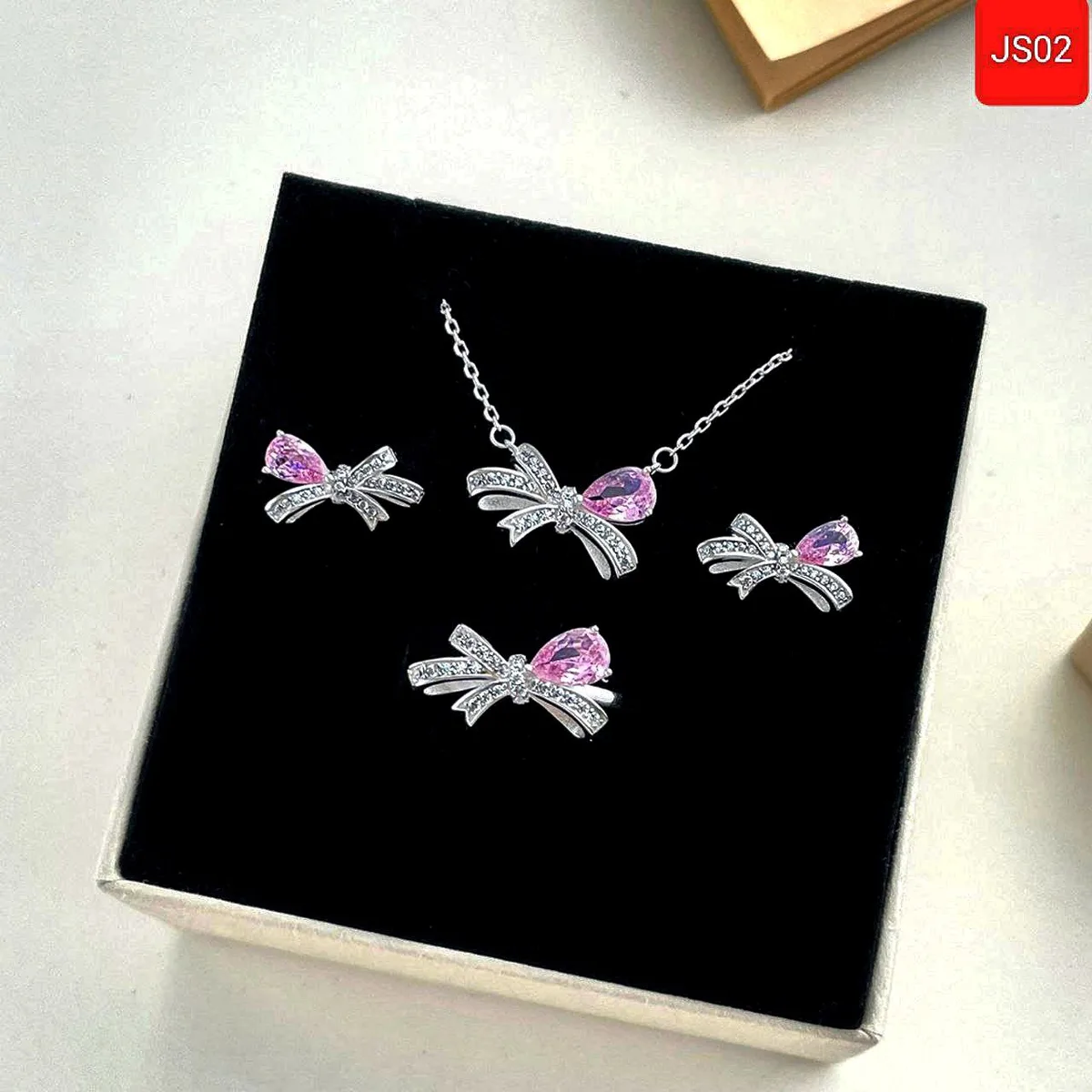 Pink Bow Jewellery Set - slide 3