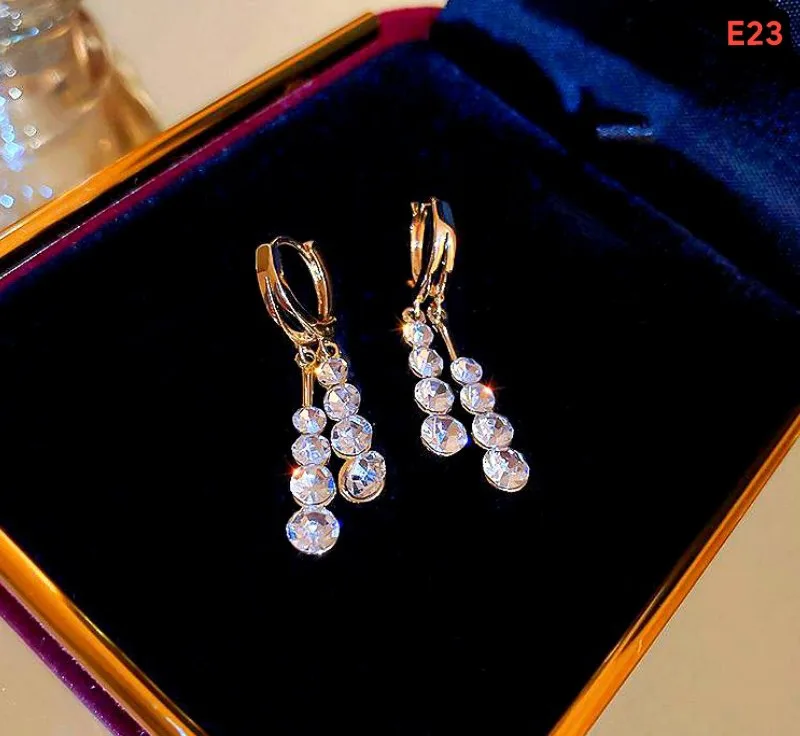 4 Hanging Stone HD Earring - slide 3