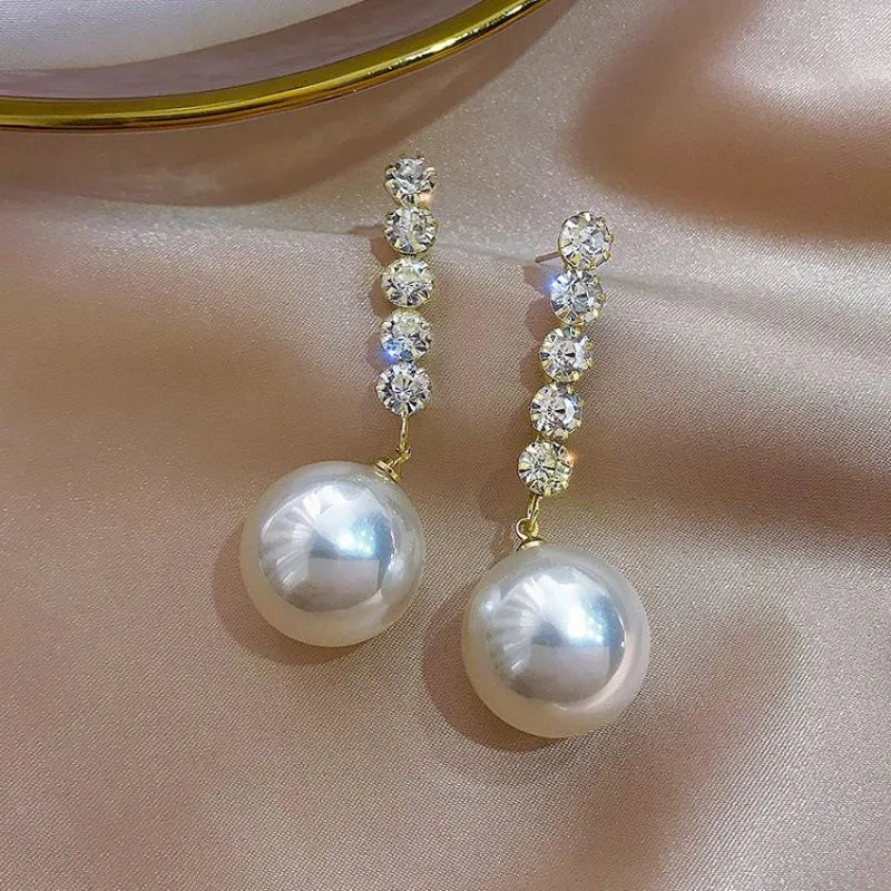 5 Stone Big White Pearl Earring - slide 2