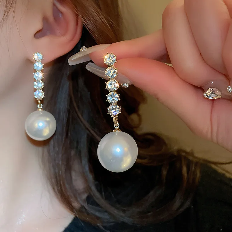 5 Stone Big White Pearl Earring