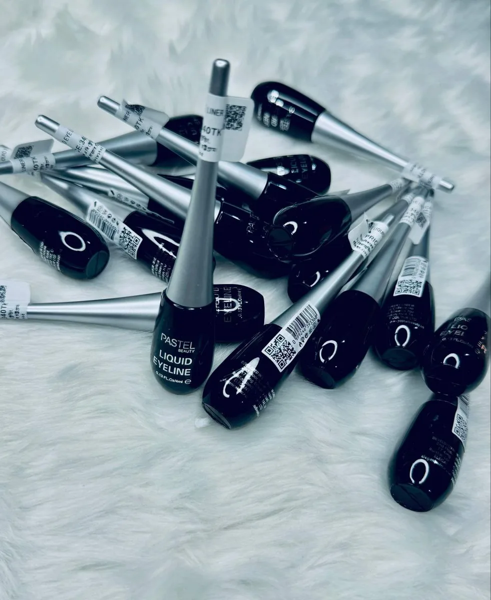Liquid Eyeliner Pastel Beauty - slide 4