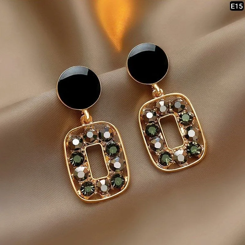 Double Zero Stone Earring