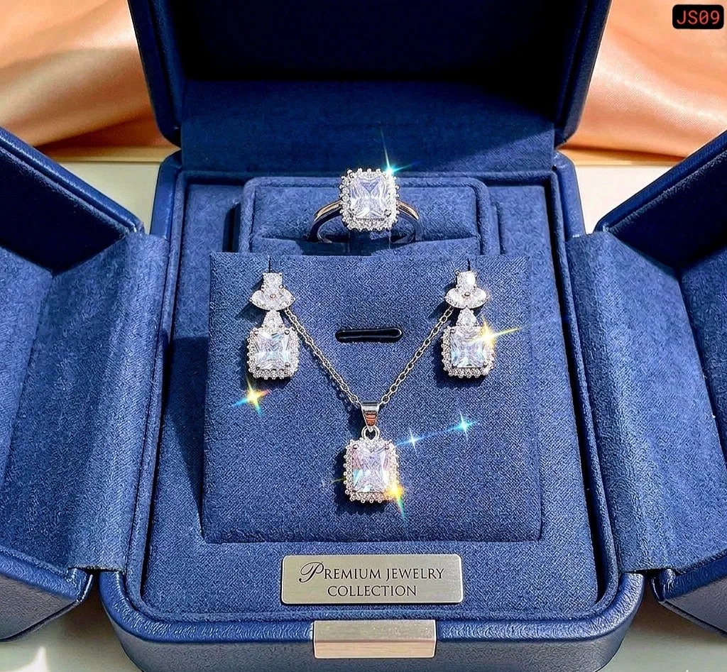 Dazzling  micro zircon jewellery set - slide 3